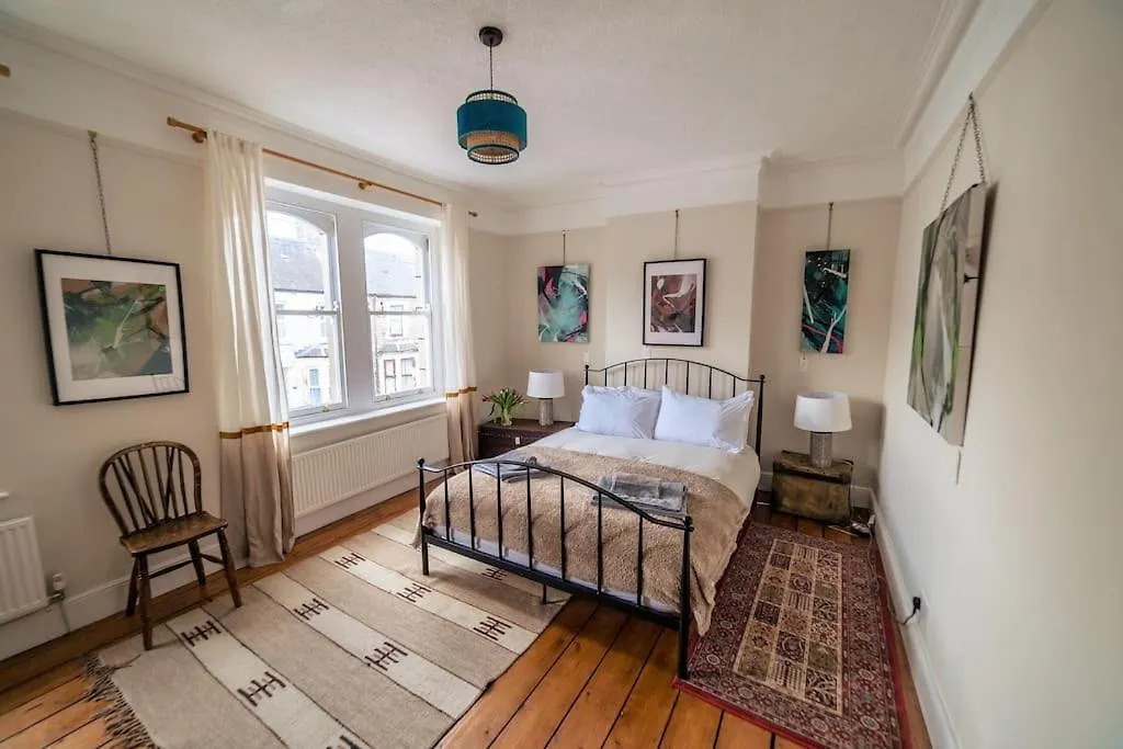 Glenroy Arts Gallery Meets Living Space Cardiff 0*,  United Kingdom